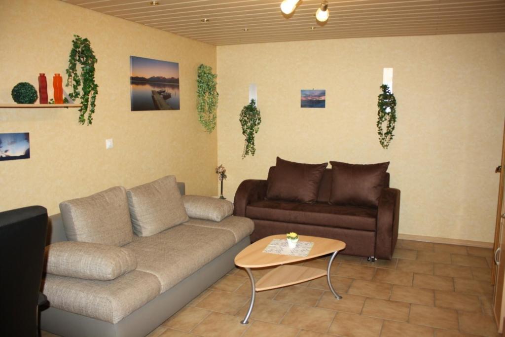 Monteur-/Und Ferienwohnung Diehl Asslar Exterior photo